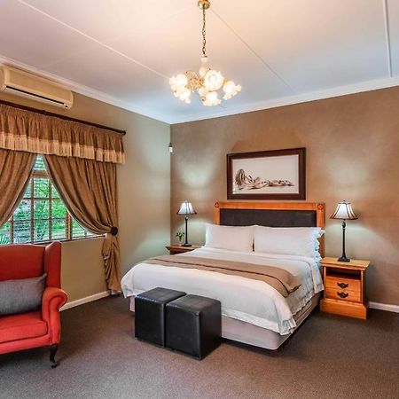 Mooiplaas Guesthouse Oudtshoorn Esterno foto