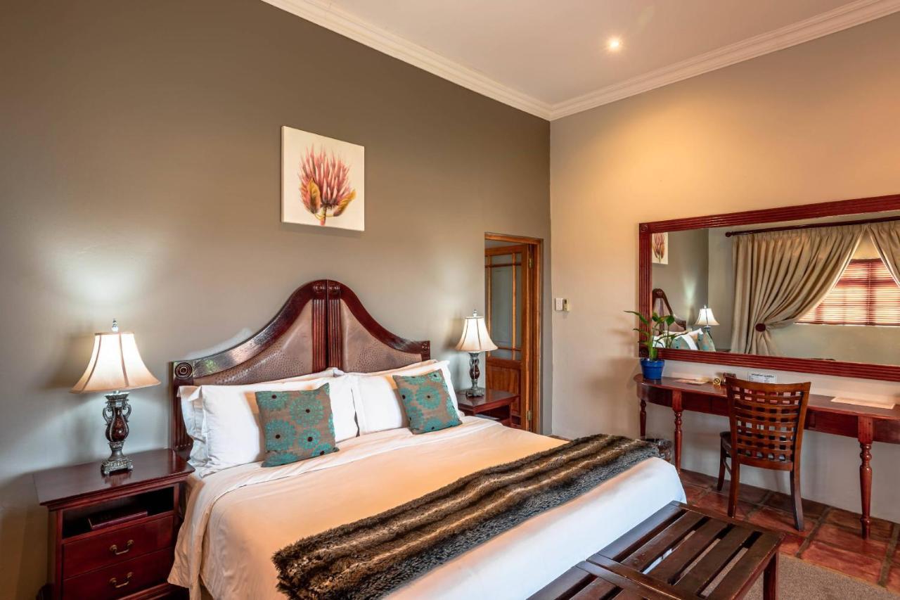 Mooiplaas Guesthouse Oudtshoorn Esterno foto