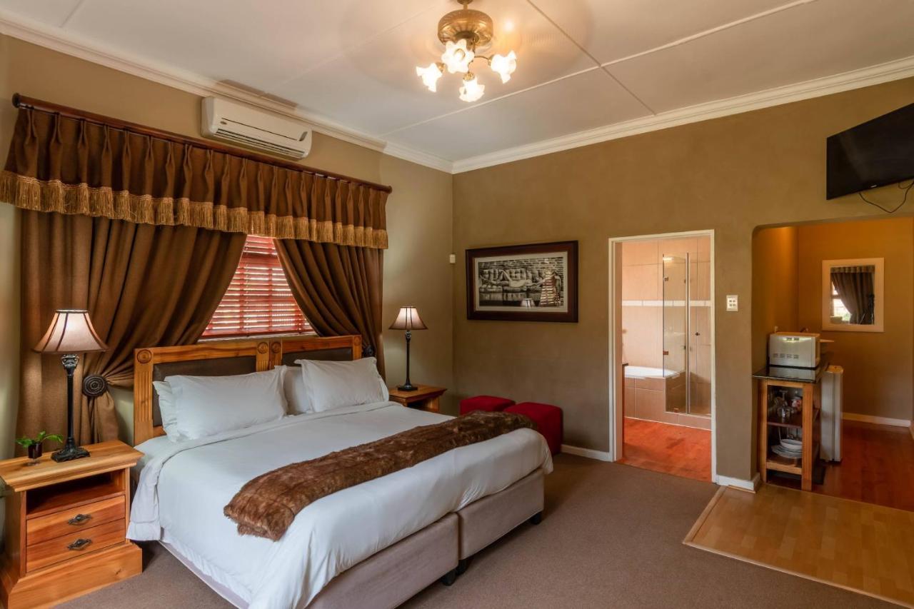 Mooiplaas Guesthouse Oudtshoorn Esterno foto