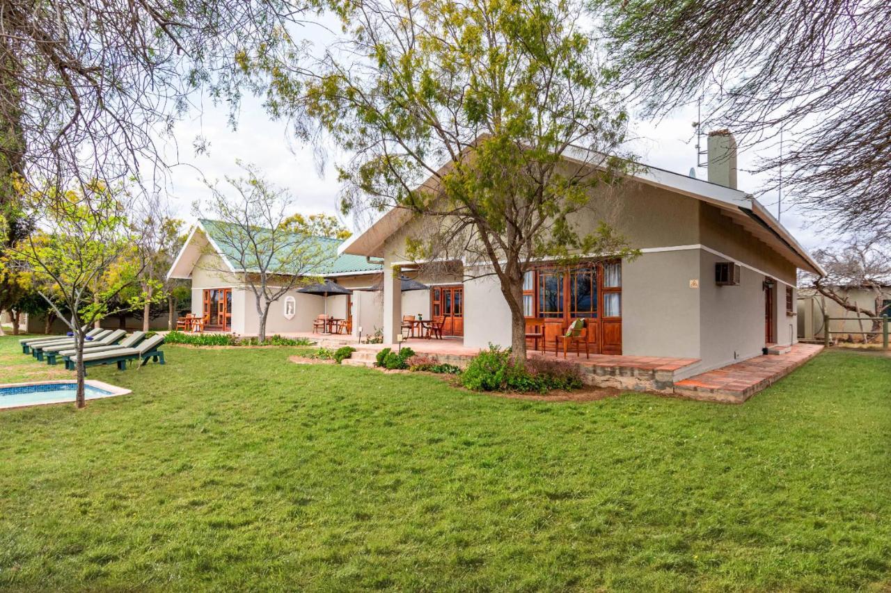 Mooiplaas Guesthouse Oudtshoorn Esterno foto